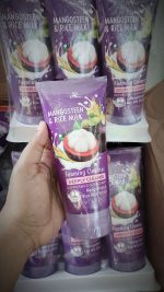 Mangosteen & Rice Milk Foaming Cleanser - Image 4